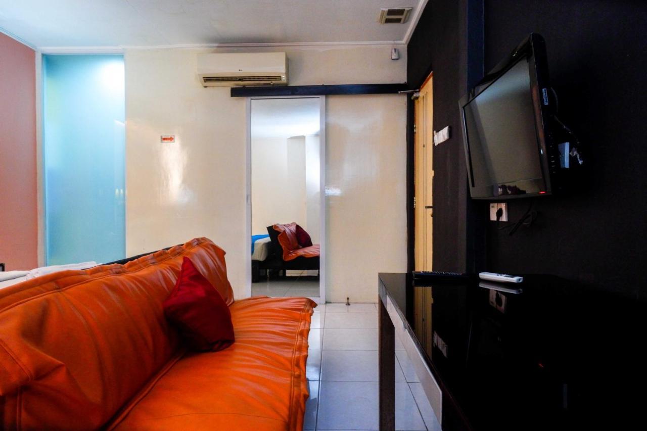 Sans Hotel International Surabaya Gubeng Esterno foto