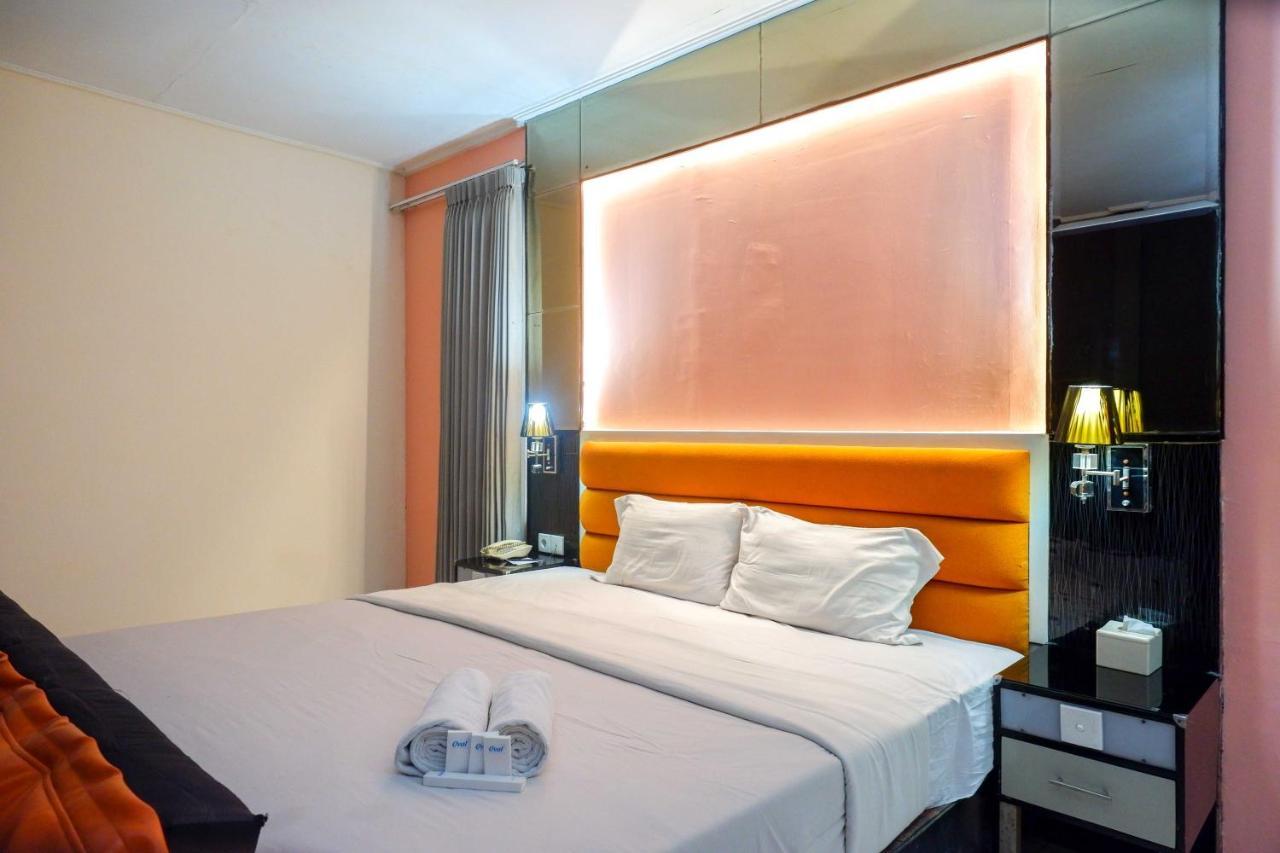 Sans Hotel International Surabaya Gubeng Esterno foto